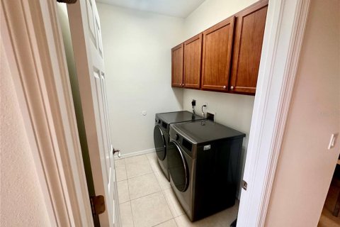 House in Sarasota, Florida 3 bedrooms, 169.64 sq.m. № 1796532 - photo 30