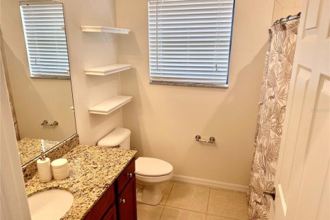 House in Sarasota, Florida 3 bedrooms, 169.64 sq.m. № 1796532 - photo 26