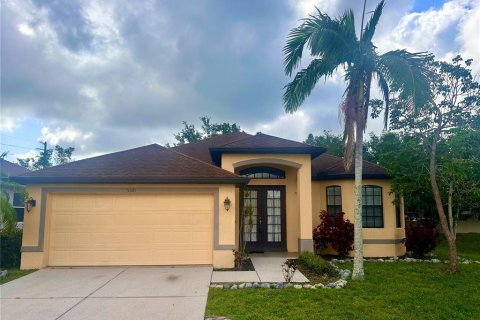 House in Sarasota, Florida 3 bedrooms, 169.64 sq.m. № 1796532 - photo 5