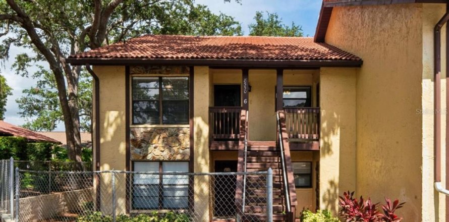 Condominio en Port Richey, Florida, 2 dormitorios № 2147667