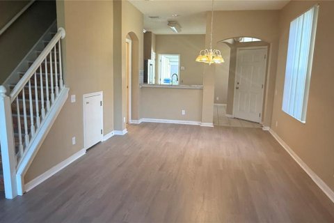 Touwnhouse à louer à Tampa, Floride: 3 chambres, 157.19 m2 № 2433318 - photo 10