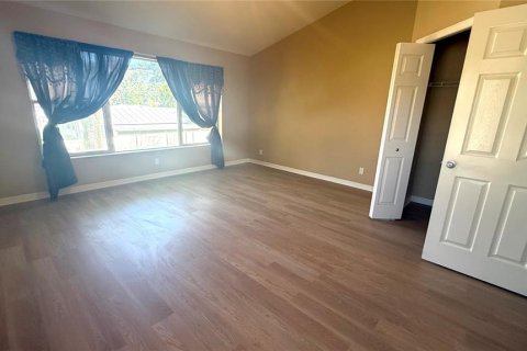 Touwnhouse à louer à Tampa, Floride: 3 chambres, 157.19 m2 № 2433318 - photo 19