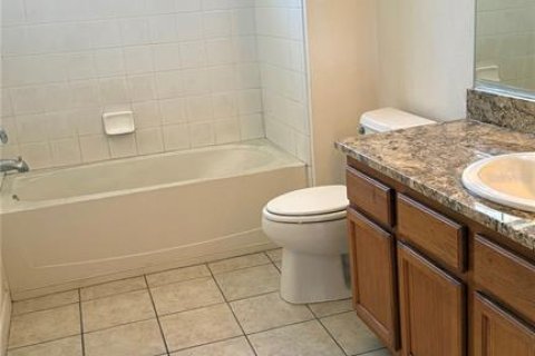 Touwnhouse à louer à Tampa, Floride: 3 chambres, 157.19 m2 № 2433318 - photo 30