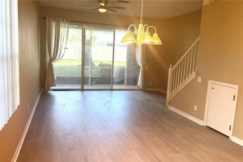 Touwnhouse à louer à Tampa, Floride: 3 chambres, 157.19 m2 № 2433318 - photo 9