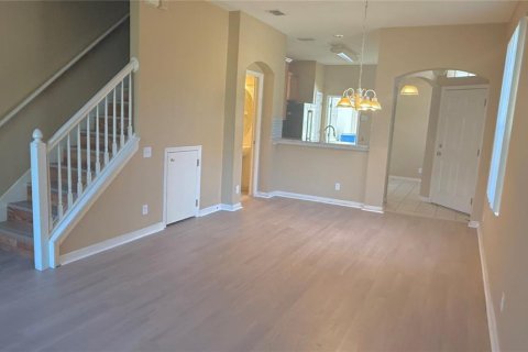 Touwnhouse à louer à Tampa, Floride: 3 chambres, 157.19 m2 № 2433318 - photo 11