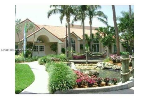 Condominio en venta en Margate, Florida, 2 dormitorios, 95.41 m2 № 2034440 - foto 12