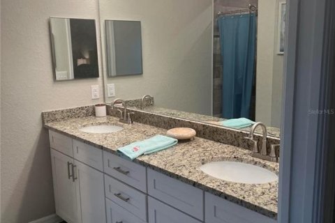 Снять в аренду виллу или дом в Энглвуд, Флорида 1 комната, 152.36м2, № 1652394 - фото 9