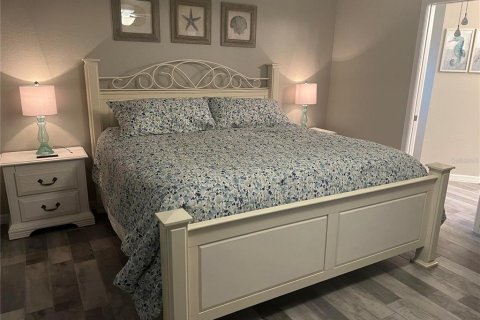 Снять в аренду виллу или дом в Энглвуд, Флорида 1 комната, 152.36м2, № 1652394 - фото 5