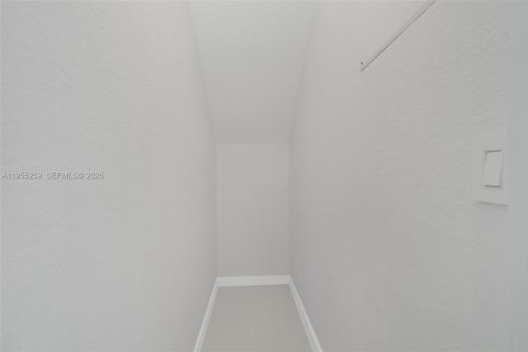 Adosado en venta en Homestead, Florida, 5 dormitorios № 2011102 - foto 19