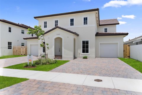 Adosado en venta en Homestead, Florida, 5 dormitorios № 2011102 - foto 2