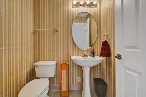 Villa ou maison à vendre à Coconut Creek, Floride: 4 chambres, 196.02 m2 № 2046209 - photo 18