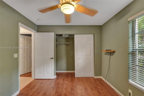 Villa ou maison à vendre à Coconut Creek, Floride: 4 chambres, 196.02 m2 № 2046209 - photo 27