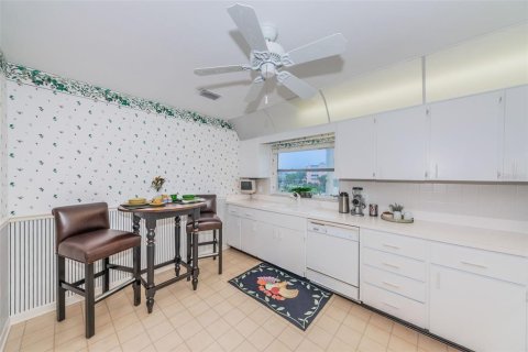 Купить кондоминиум в Беллеэйр Блафс, Флорида 4 комнаты, 145.39м2, № 1758319 - фото 20