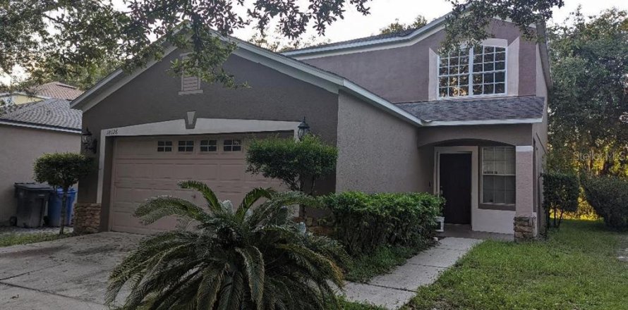 House in Tampa, Florida 4 bedrooms, 137.87 sq.m. № 1803659