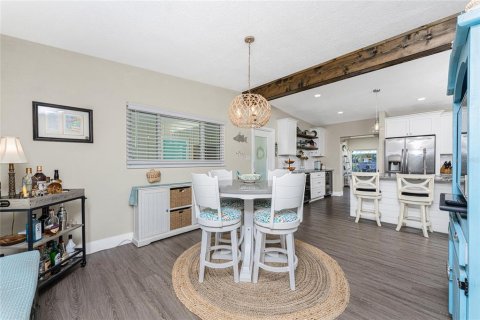 Villa ou maison à vendre à Nokomis, Floride: 2 chambres, 112.97 m2 № 2407009 - photo 4