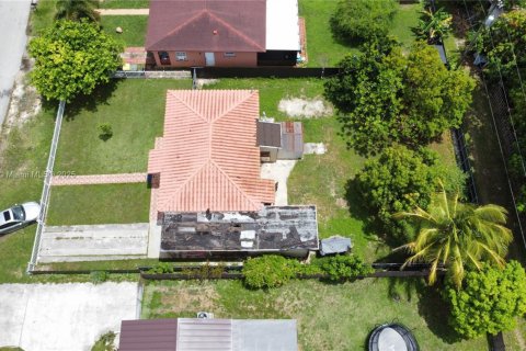 Купить виллу или дом в Хомстед, Флорида 6 комнат, 80.27м2, № 1961524 - фото 19