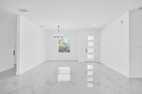House in Palm Bay, Florida 4 bedrooms, 225.85 sq.m. № 1666955 - photo 19