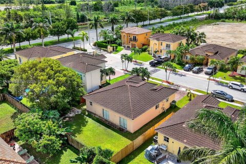 Villa ou maison à vendre à Homestead, Floride: 4 chambres, 143.26 m2 № 1927407 - photo 6