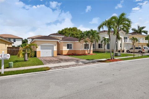 Villa ou maison à vendre à Homestead, Floride: 4 chambres, 143.26 m2 № 1927407 - photo 4