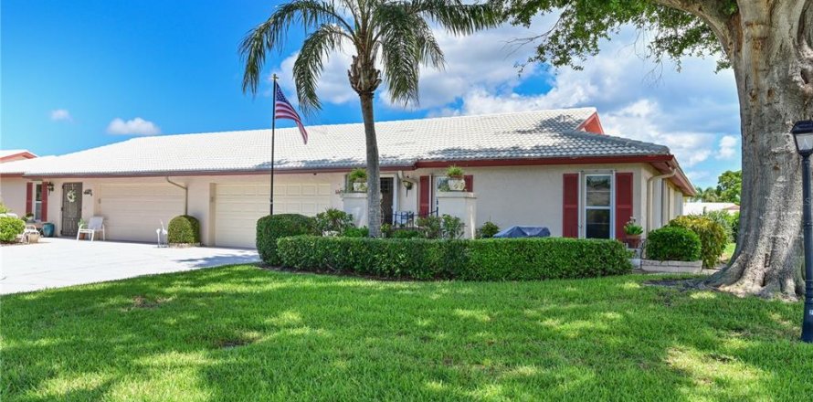 Condominio en Bradenton, Florida, 2 dormitorios № 1883058