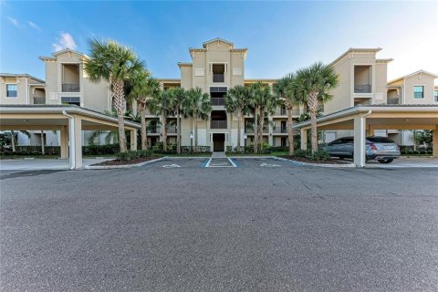 Copropriété à louer à Bradenton, Floride: 2 chambres, 104.14 m2 № 2425732 - photo 6