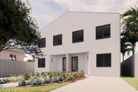 Купить коммерческую недвижимость в Майами, Флорида 310.94м2, № 2034998 - фото 2