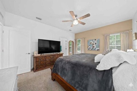 House in Alachua, Florida 3 bedrooms, 220.55 sq.m. № 2213875 - photo 20