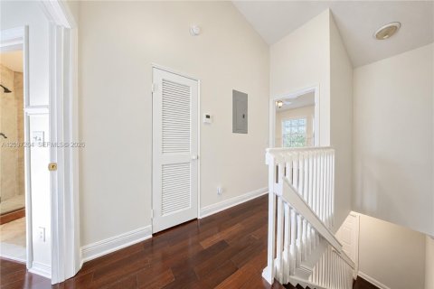 Townhouse in Pembroke Pines, Florida 2 bedrooms, 95.13 sq.m. № 2389911 - photo 21