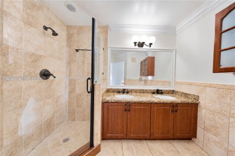 Townhouse in Pembroke Pines, Florida 2 bedrooms, 95.13 sq.m. № 2389911 - photo 25