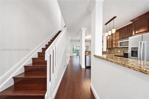 Townhouse in Pembroke Pines, Florida 2 bedrooms, 95.13 sq.m. № 2389911 - photo 19