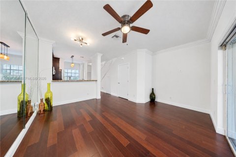 Townhouse in Pembroke Pines, Florida 2 bedrooms, 95.13 sq.m. № 2389911 - photo 15