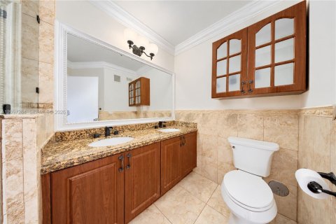 Townhouse in Pembroke Pines, Florida 2 bedrooms, 95.13 sq.m. № 2389911 - photo 26