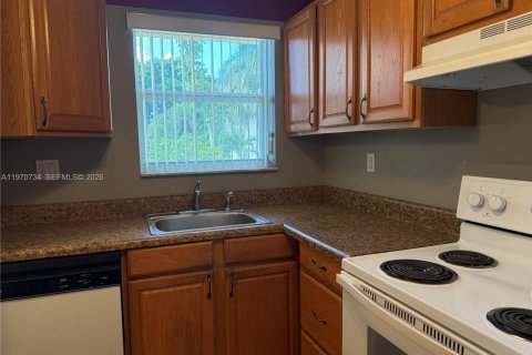 Condominio en venta en Sunrise, Florida, 2 dormitorios, 78.97 m2 № 2049857 - foto 8