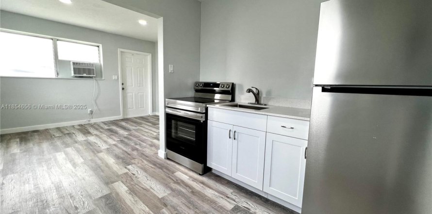 Villa ou maison à Hallandale Beach, Floride 2 chambres № 1872548