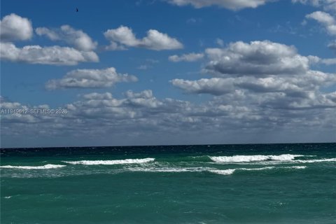 Copropriété à vendre à Hollywood, Floride: 1 chambre, 73.39 m2 № 2005659 - photo 5