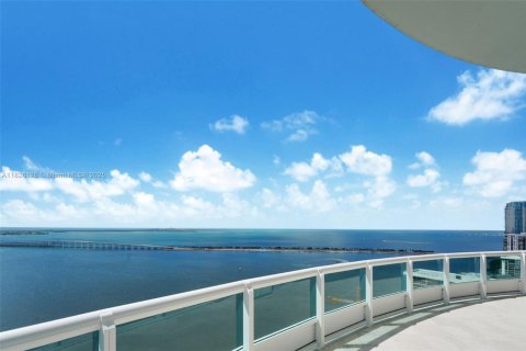 Condominio en alquiler en Miami, Florida, 5 dormitorios, 532.33 m2 № 1794450 - foto 2