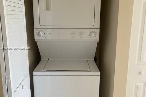 Condominio en alquiler en Homestead, Florida, 3 dormitorios, 106.93 m2 № 2003199 - foto 7