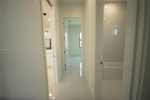 Villa ou maison à vendre à Lehigh Acres, Floride: 3 chambres № 2014430 - photo 19