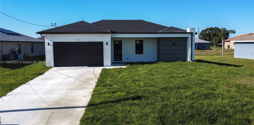 Villa ou maison à Lehigh Acres, Floride 3 chambres № 2014430