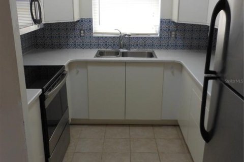 Condominio en venta en Saint Petersburg, Florida, 1 dormitorio, 71.53 m2 № 1686501 - foto 11