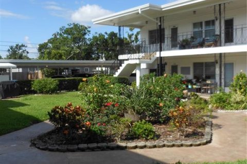 Condominio en venta en Saint Petersburg, Florida, 1 dormitorio, 71.53 m2 № 1686501 - foto 2