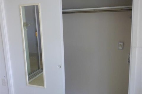 Condominio en venta en Saint Petersburg, Florida, 1 dormitorio, 71.53 m2 № 1686501 - foto 24