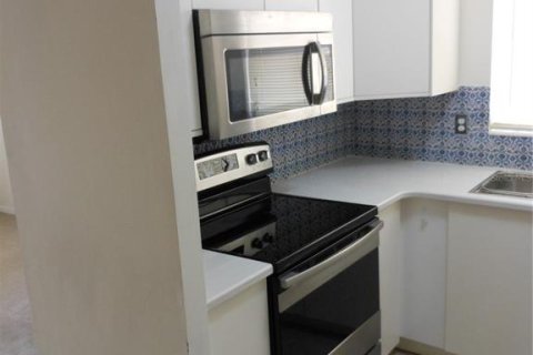 Condominio en venta en Saint Petersburg, Florida, 1 dormitorio, 71.53 m2 № 1686501 - foto 7