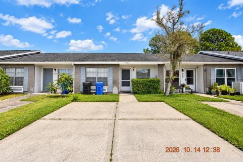 Villa ou maison à Brandon, Floride 2 chambres, 78.13 m2 № 2425207