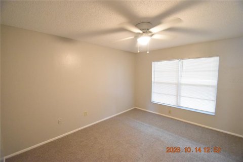 Villa ou maison à louer à Brandon, Floride: 2 chambres, 78.13 m2 № 2425207 - photo 8