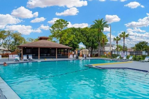 Villa ou maison à louer à Brandon, Floride: 2 chambres, 78.13 m2 № 2425207 - photo 29