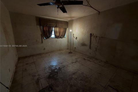House in Miami, Florida 2 bedrooms, 103.31 sq.m. № 1992414 - photo 6