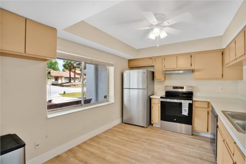 Купить таунхаус в Санфорд, Флорида 10 комнат, 172.24м2, № 1914529 - фото 9