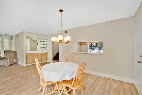 Купить таунхаус в Санфорд, Флорида 10 комнат, 172.24м2, № 1914529 - фото 8