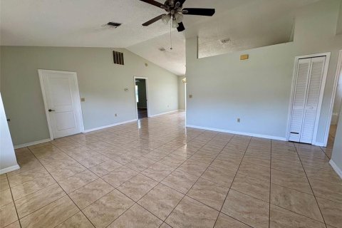 Casa en alquiler en Kissimmee, Florida, 3 dormitorios, 132.11 m2 № 1884838 - foto 11